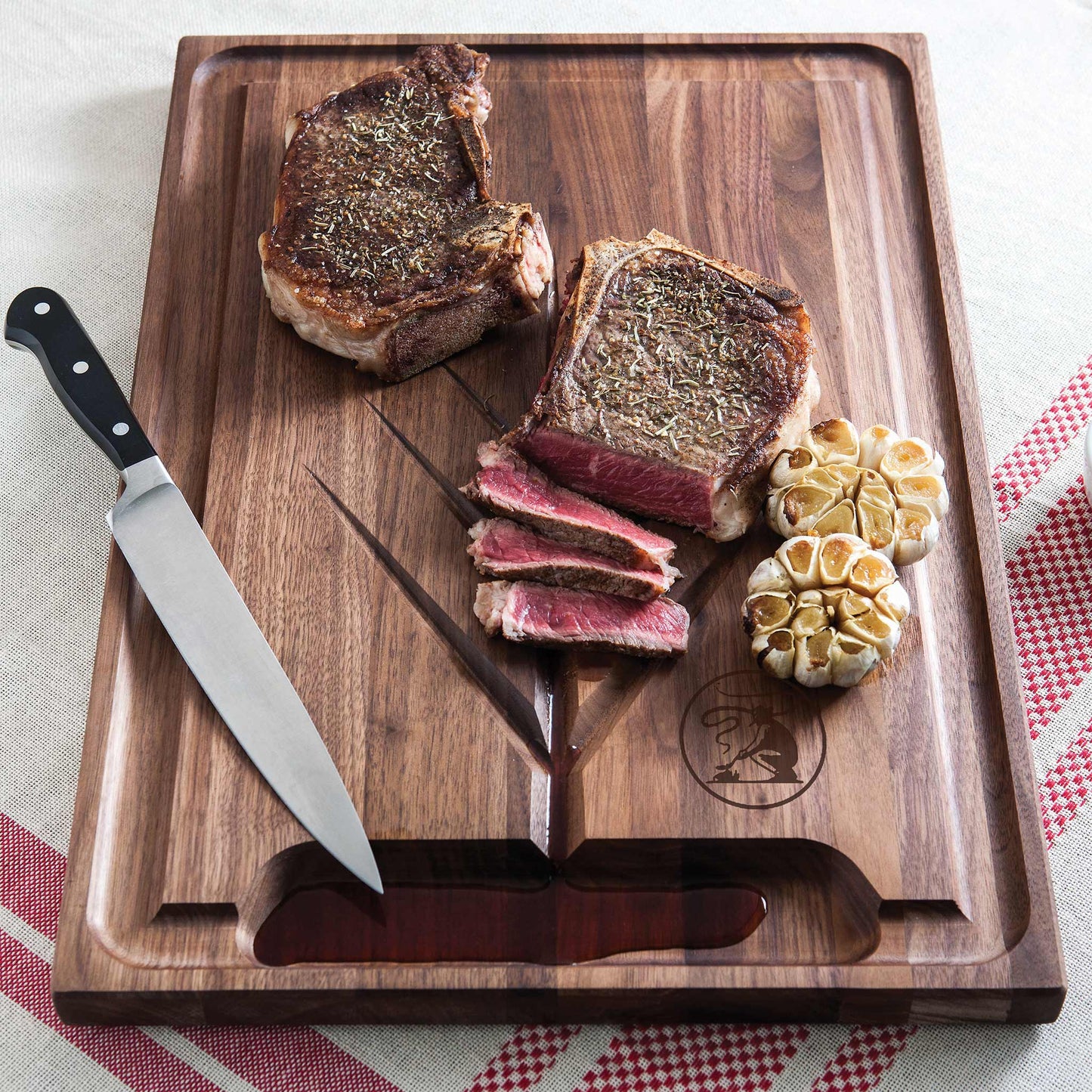 Black Angus Walnut Carving Board-20" x 14"