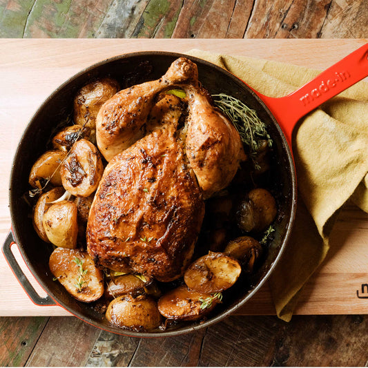 MADE IN Enameled Cast Iron 11.5'' Skillet - Red